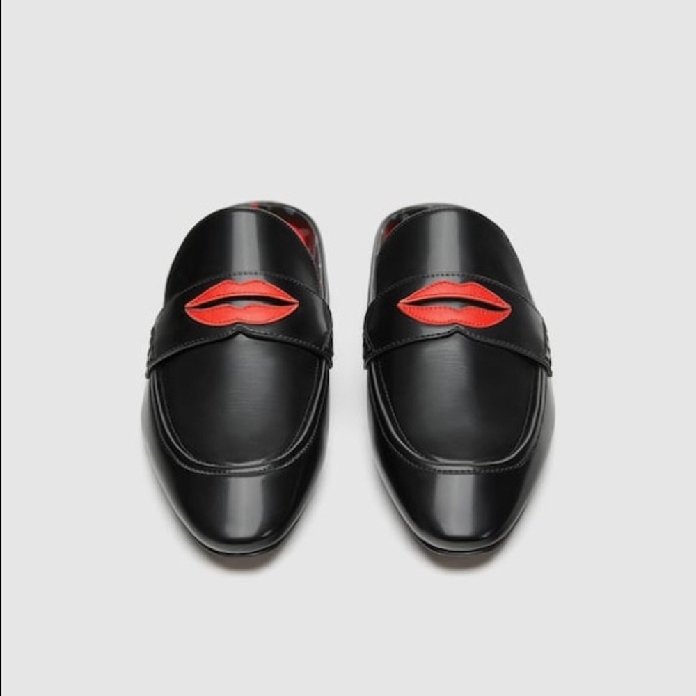 Zara black mule loafers with red lips - Picture 2 of 3